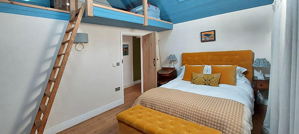 The second double bedroom with a King Size bed The second double bedroom with a King Size bed